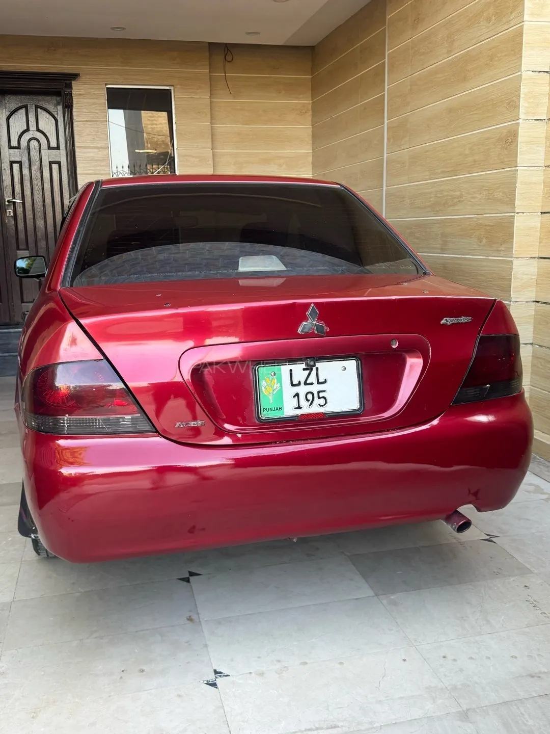 Mitsubishi Lancer