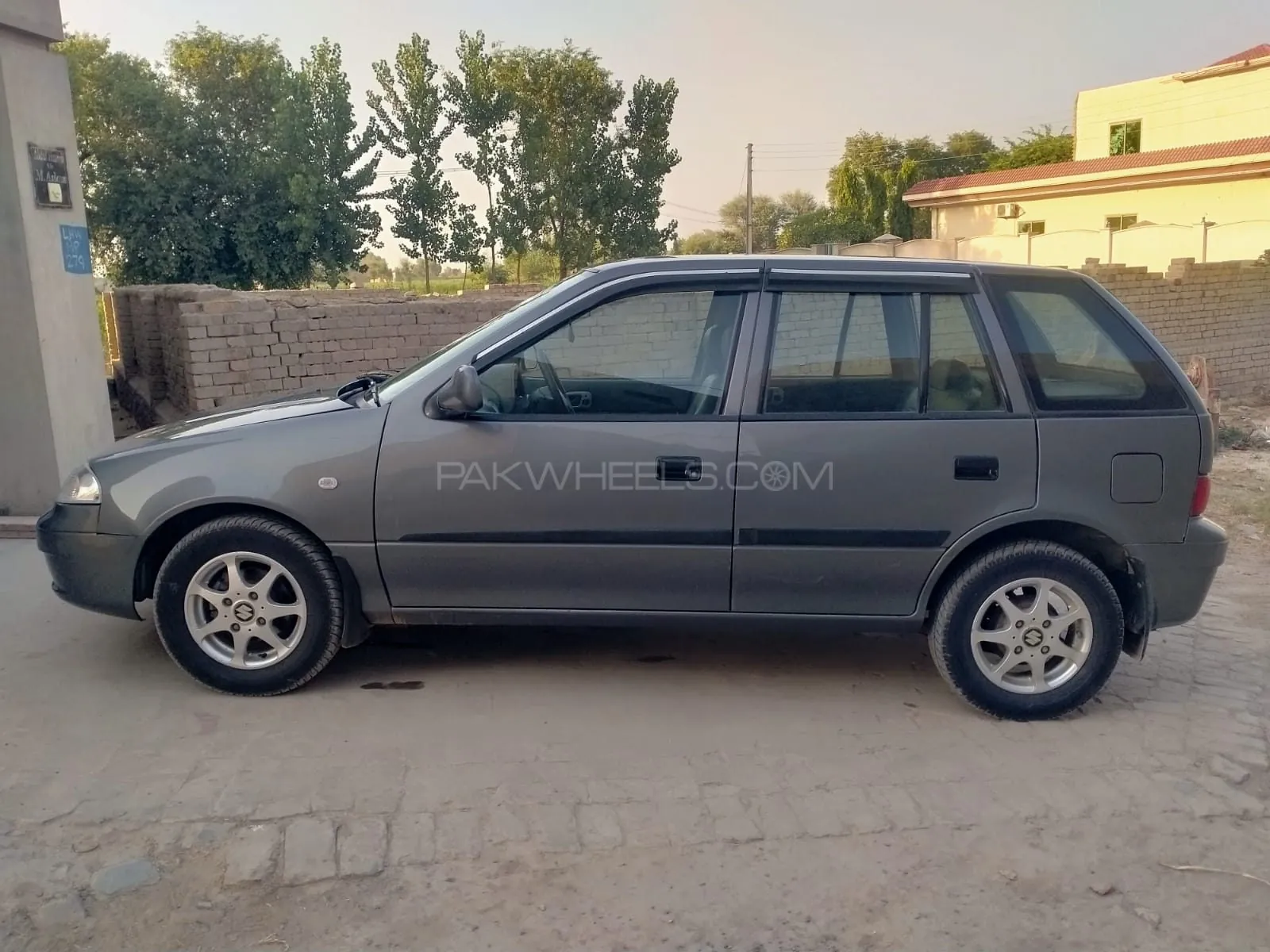 Suzuki Cultus
