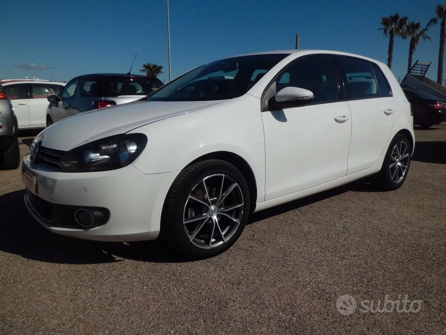 Volkswagen Golf 2012 photo 2