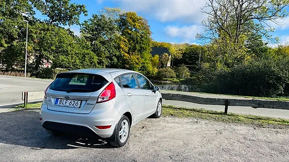 Ford Fiesta 2015 photo 4
