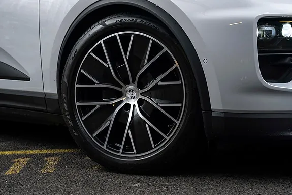 Porsche Macan 4 2024 photo 3