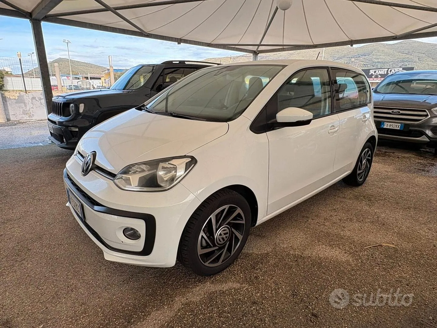 Volkswagen Up 2019 photo 2
