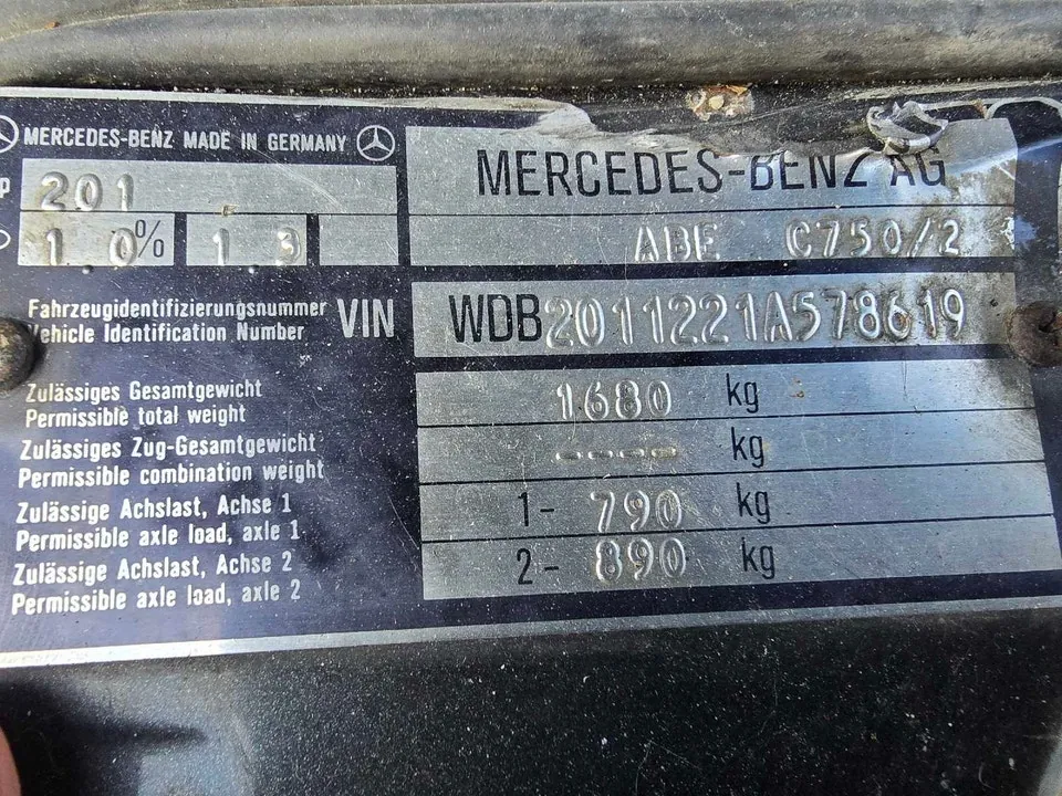 Mercedes-Benz 190 Series