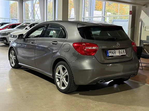 Mercedes-Benz A180 2013 photo 2