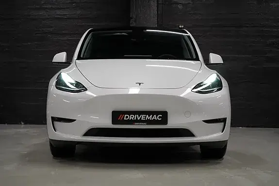 Tesla Model Y 2023 photo 4