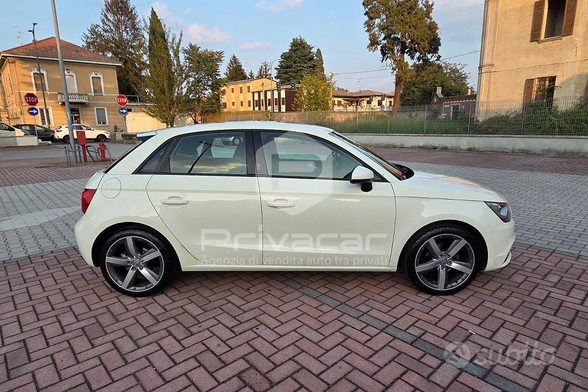 Audi A1 2012 photo 4