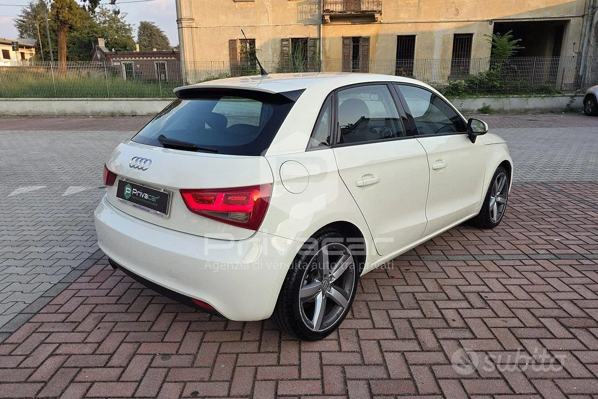 Audi A1 2012 photo 5