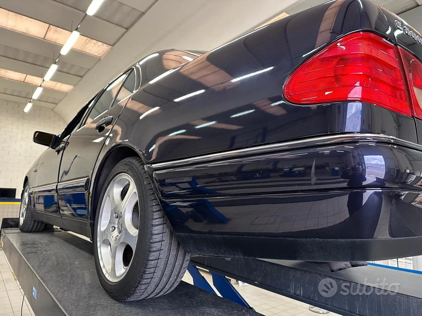 Mercedes-Benz E-Class 1998 photo 5