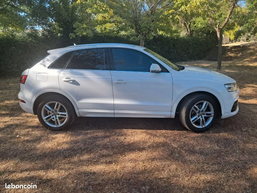 Audi Q3 2016 photo 2