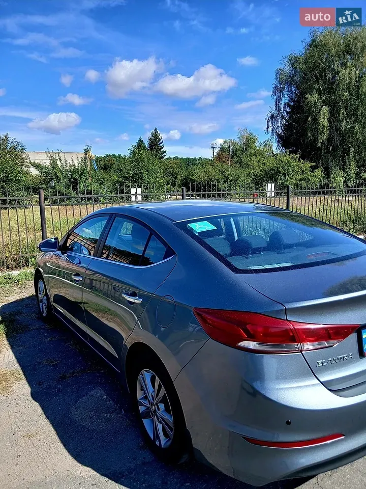 Hyundai Elantra 2018 photo 5