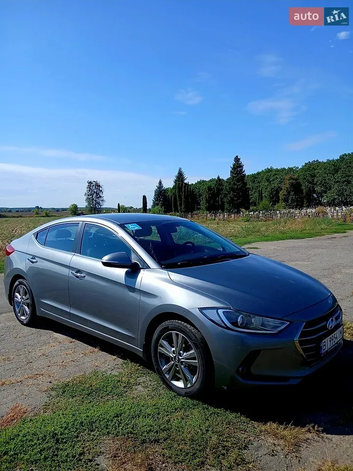Hyundai Elantra 2018 photo 3