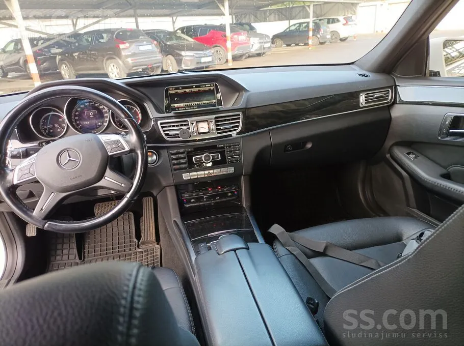 Mercedes-Benz E220 2014 photo 5