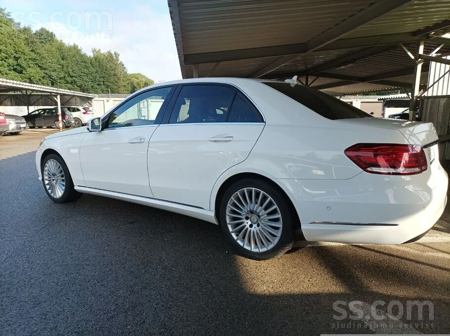 Mercedes-Benz E220 2014 photo 3