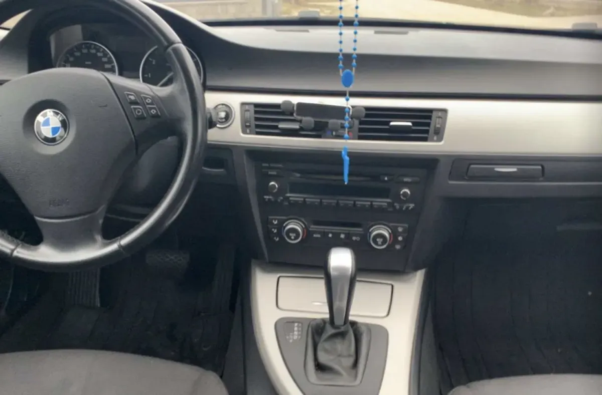 BMW 3 Series 2008 photo 3