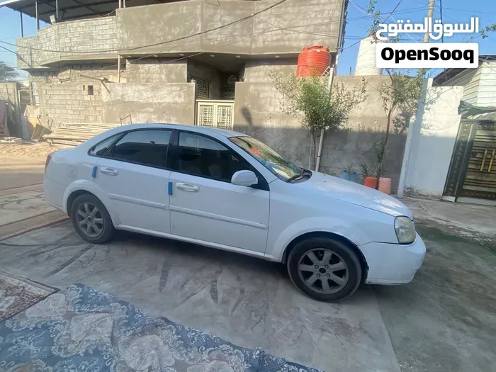 Chevrolet Optra 2012 photo 2