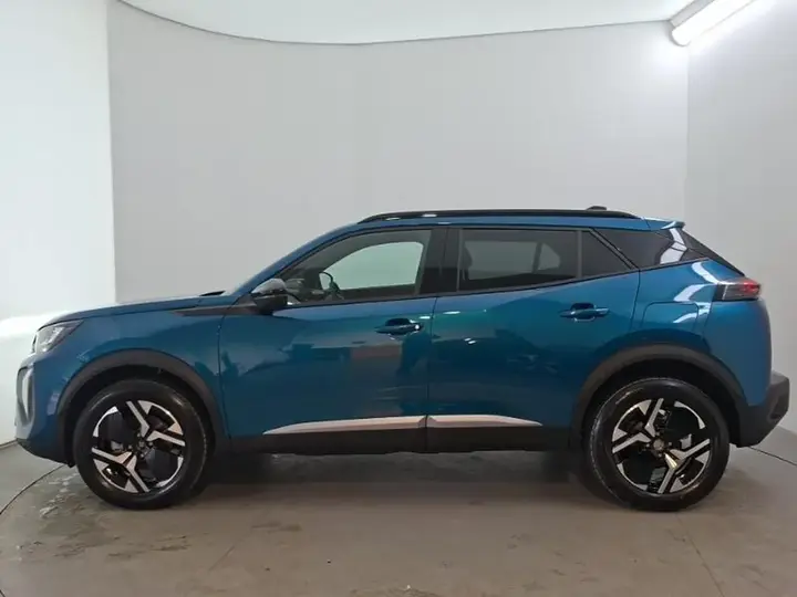Peugeot 2008 2026 photo 4