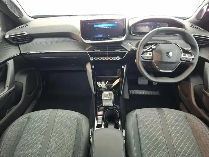 Peugeot 2008 2026 photo 3