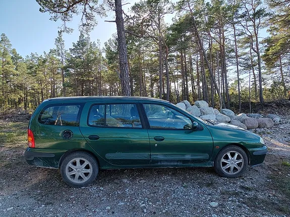Renault Megane I 2002 photo 2