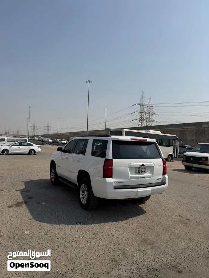 Chevrolet Tahoe 2015 photo 3