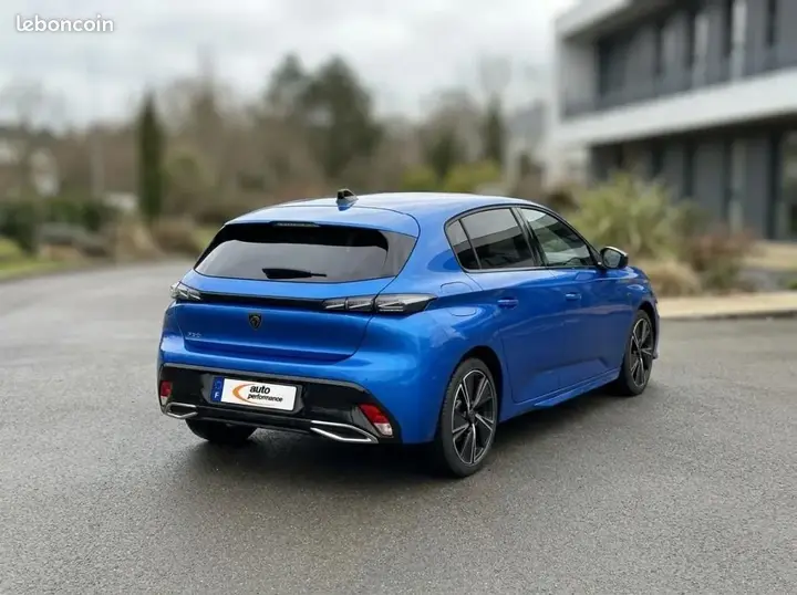 Peugeot 308 2023 photo 2