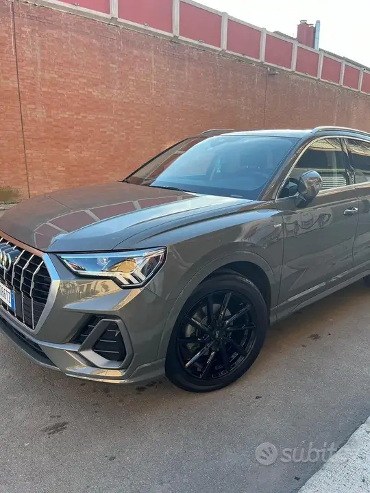 Audi Q3 2023 photo 2
