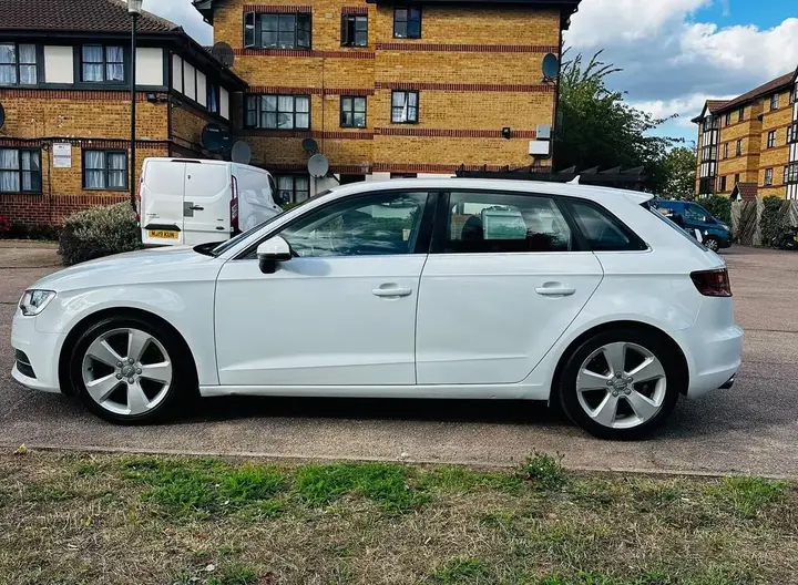 Audi A3 2013 photo 3