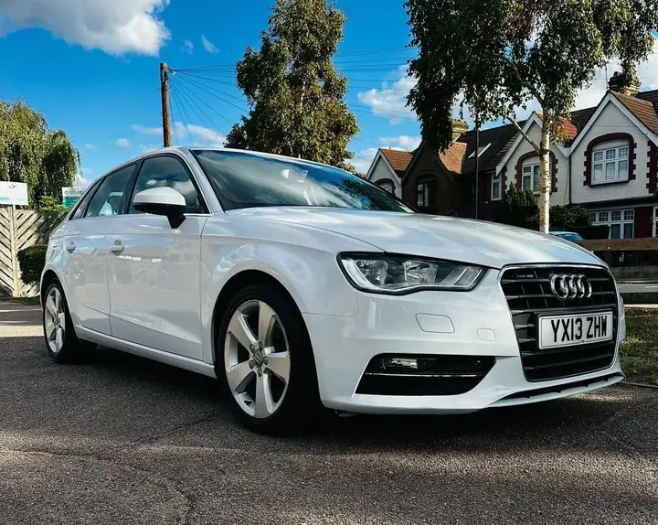 Audi A3 2013 photo 2