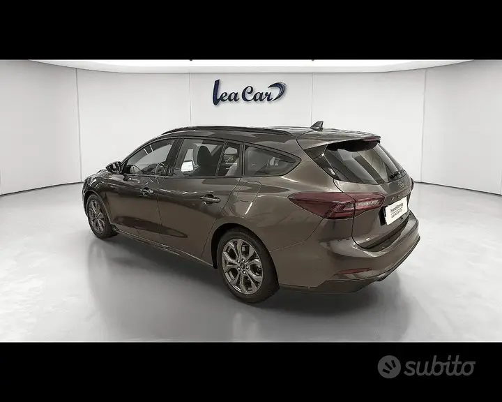Ford Focus 2023 photo 3