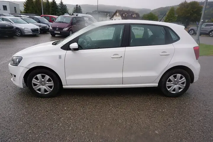 Volkswagen Polo 2011 photo 3
