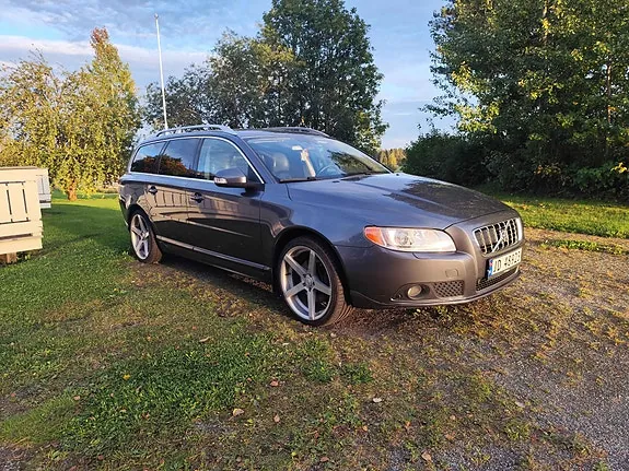 Volvo V70 2008 photo 3
