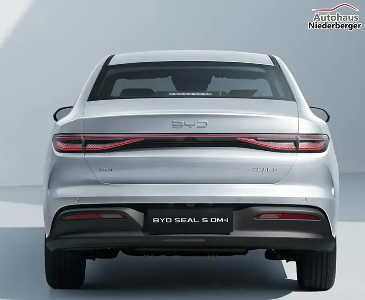 BYD Seal 2026 photo 3