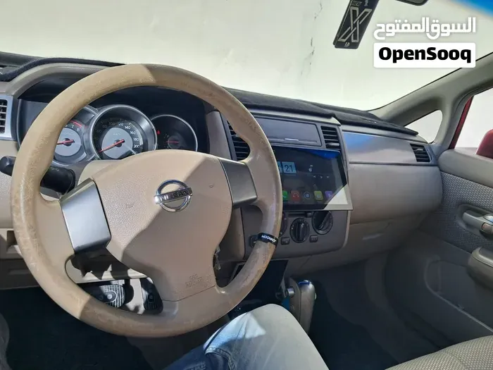 Nissan Tiida 2008 photo 3