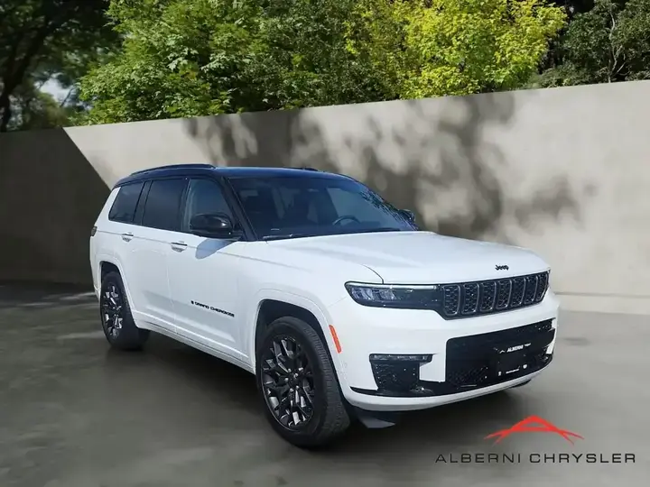 Jeep Grand Cherokee L 2025 photo 3