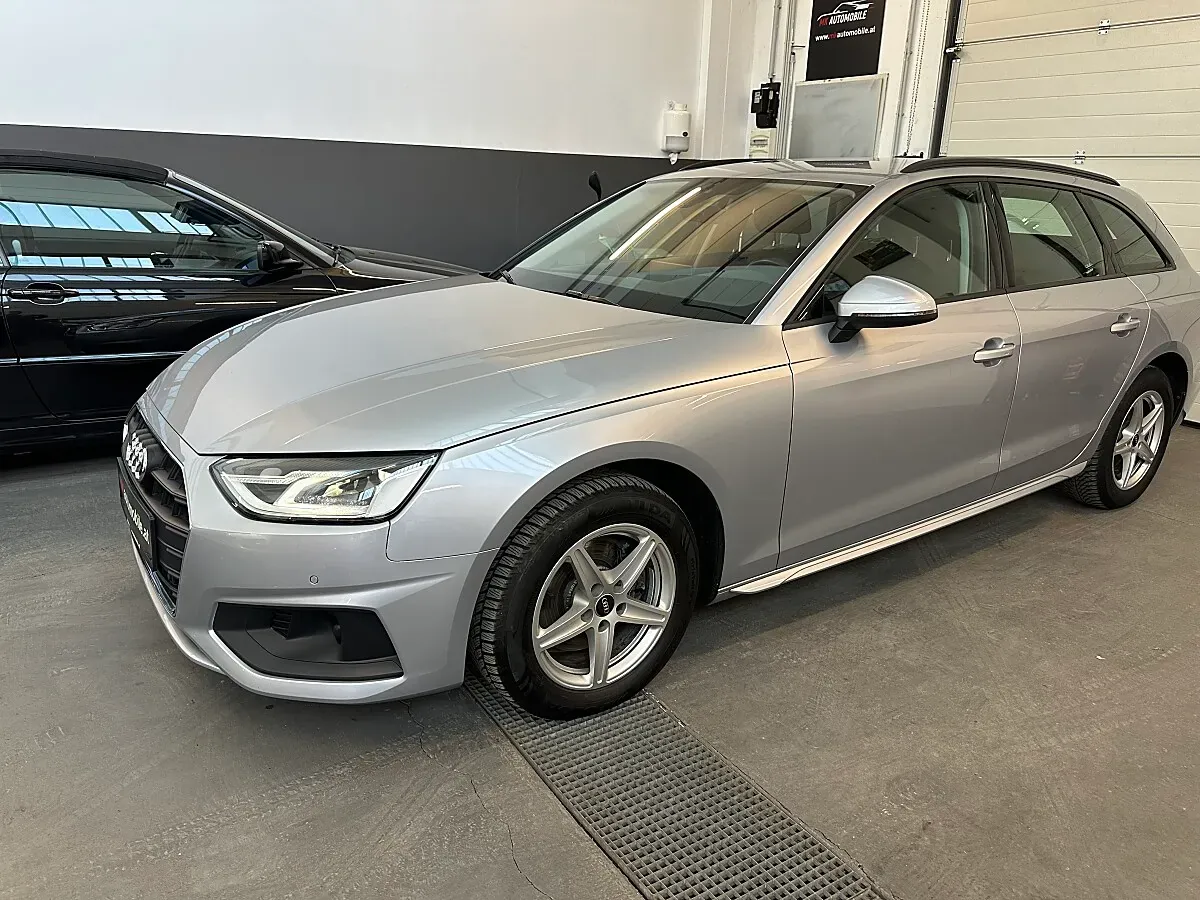 Audi A4 2022 photo 3