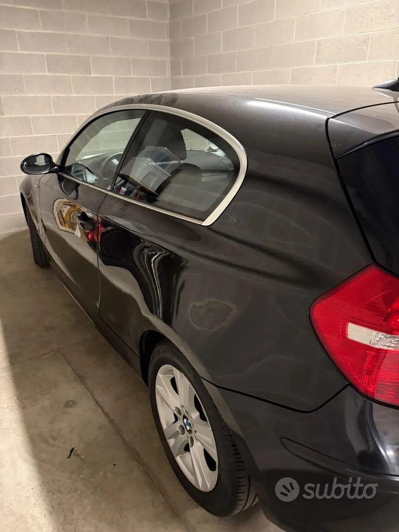 BMW 1 Series 2009 photo 3