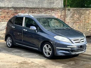 Honda Fr-V 2004 photo 2