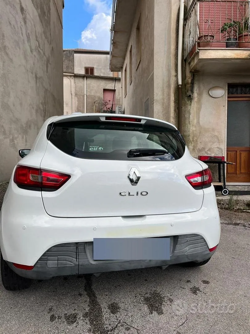Renault Clio 2014 photo 2