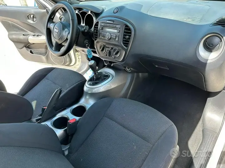 Nissan Juke 2013 photo 2