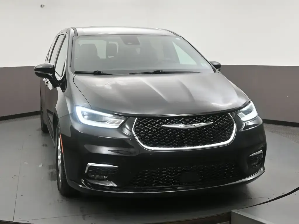 Chrysler Pacifica 2025 photo 2