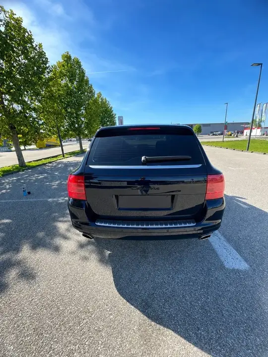 Porsche Cayenne 2005 photo 2
