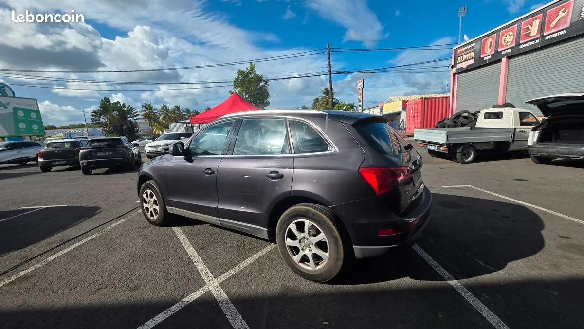 Audi Q5 2011 photo 2