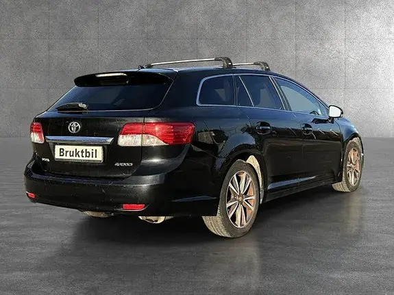 Toyota Avensis 2013 photo 3