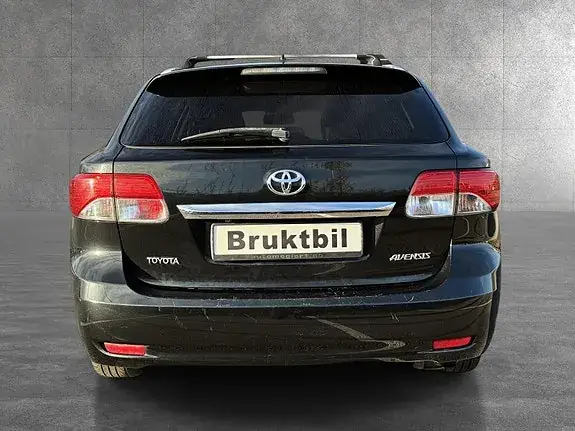 Toyota Avensis 2013 photo 4