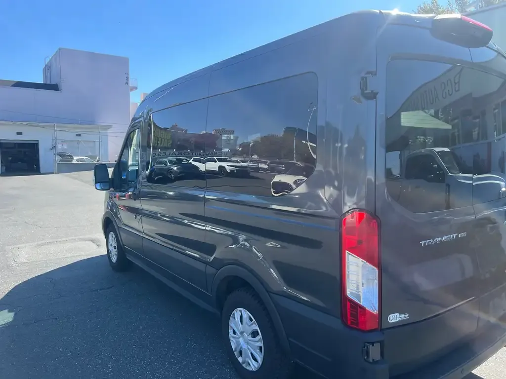 Ford Transit Passenger Wagon 2020 photo 5