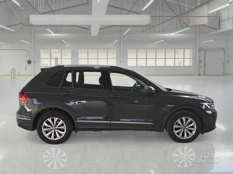 Volkswagen Tiguan 2023 photo 3