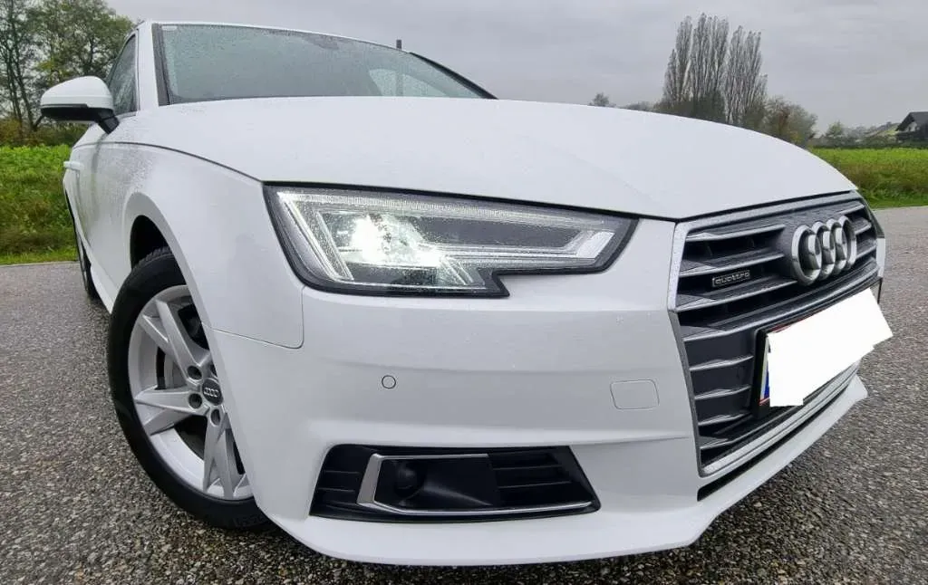Audi A4 2018 photo 2