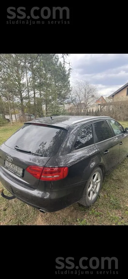 Audi A4 2009 photo 4