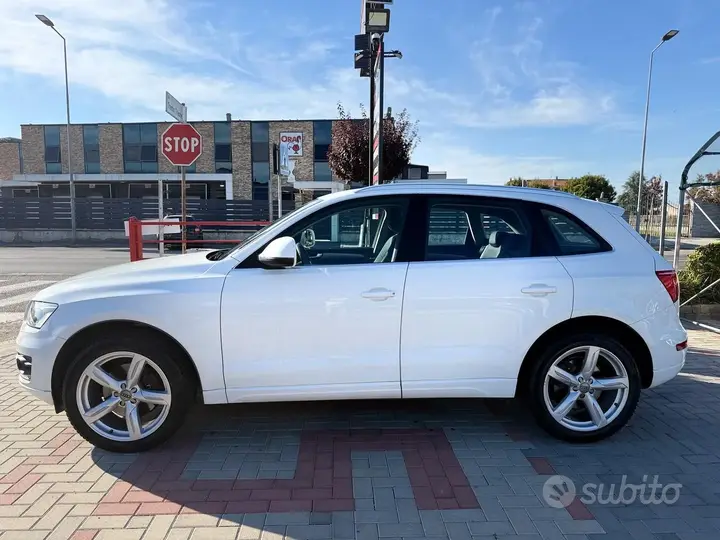 Audi Q5 2009 photo 4