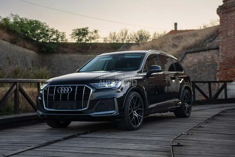 Audi Q7 2022 photo 4