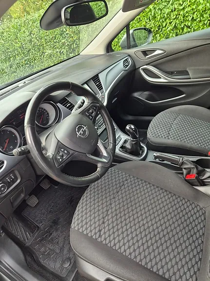 Opel Astra 2019 photo 4